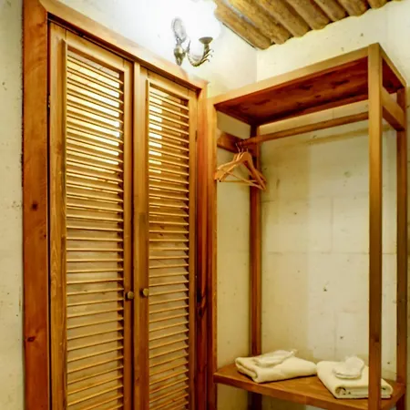 Matiana View Cave Hotell *