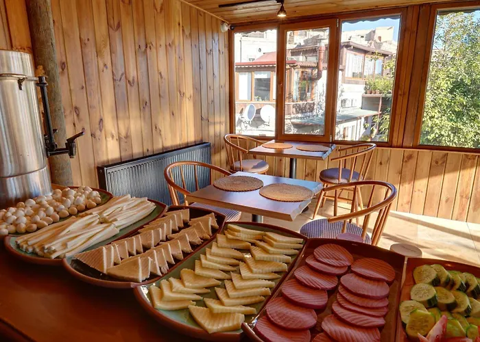 Matiana View Cave Otel